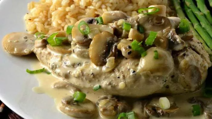 pileće grudi u sosu