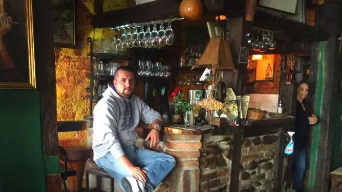 teško je biti čovek