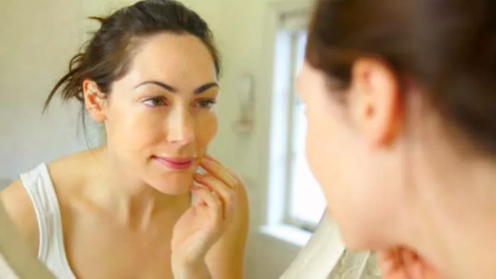 ujutru otečeno lice