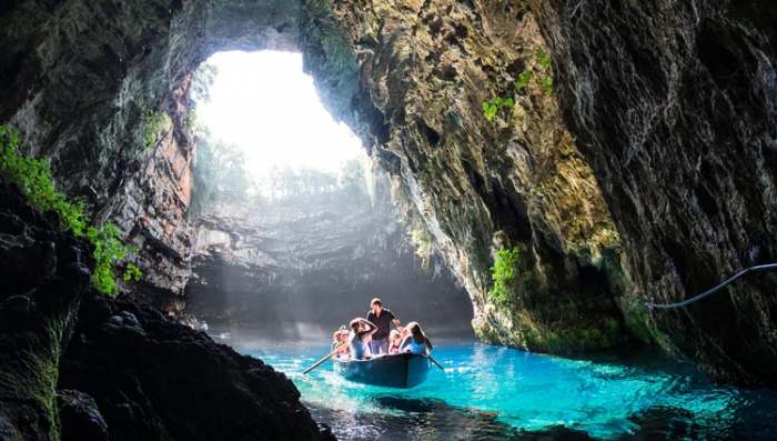 Pećina i podzemno jezero Melisani na Kefaloniji