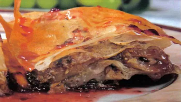 pita sa belim grožđem