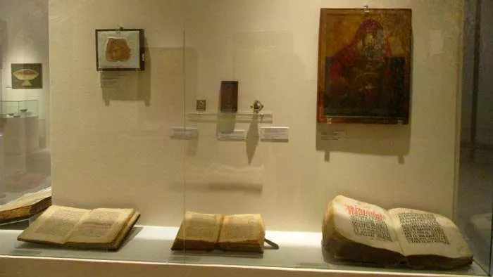 uništavanje srpskog rukopisnog blaga