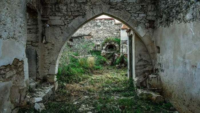 Tvrđava ruševine