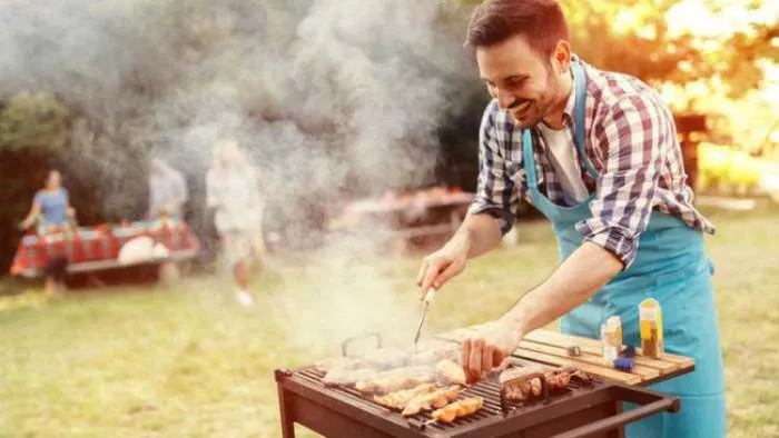 spremiti meso na roštilju