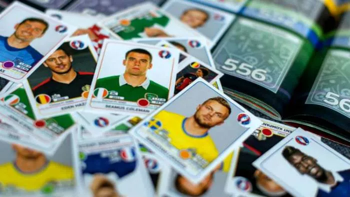 srpski političari i sličice fudbalera