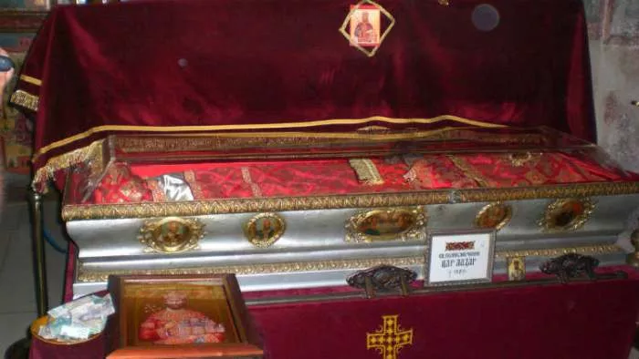 mošti svetih vladara Gde se sve nalaze mošti srpskih vladara, kraljeva i careva mošti svetih vladara Gde se sve nalaze mošti srpskih vladara, kraljeva i careva