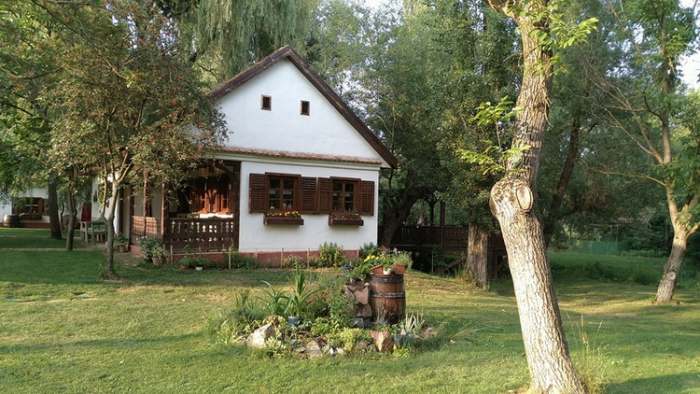 Vinarija Komuna - odlična bela vina i oaza divljine u ravnici Srema