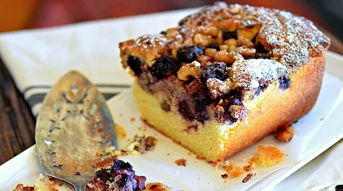 kolač višnjama orasima