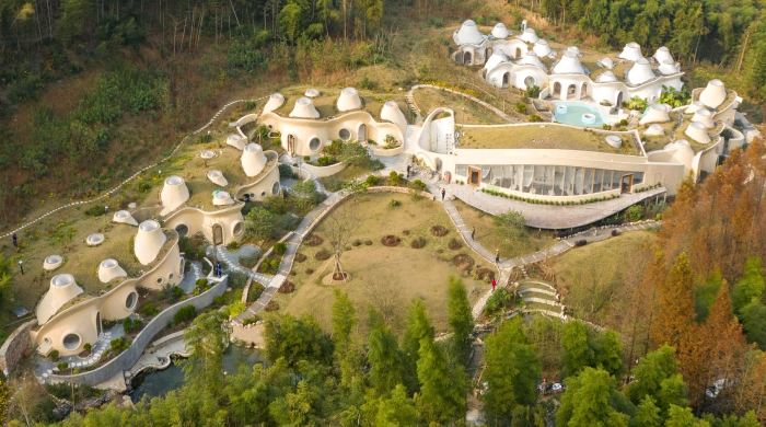 loop village