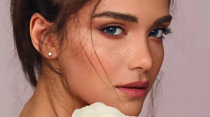 dlačice gornje usne