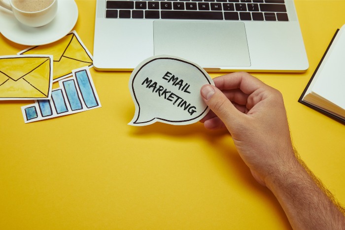email dig mark