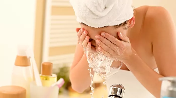 umivanje slanom vodom