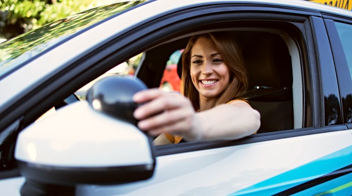u novom automobilu